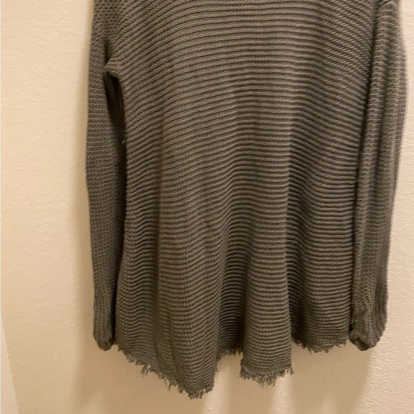 Free People Moonshiner Oversized Distressed Open Shoulder Sweater Size XS - Picture 13 of 14